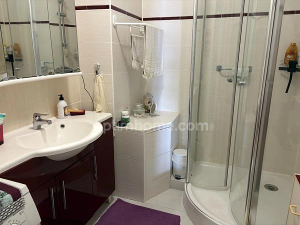 LA CHAPELLE ST MESMIN, appartement de 77m2 vendu loué en excellent état