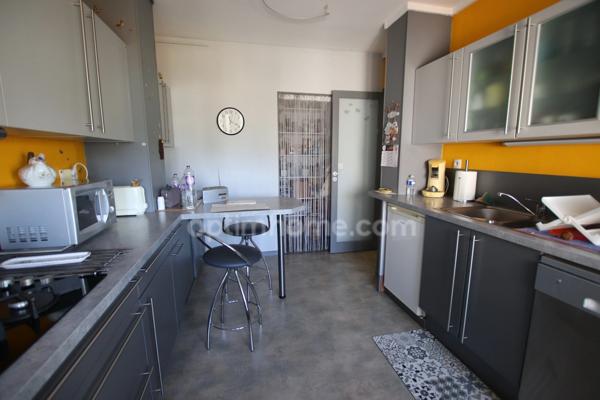 LA CHAPELLE ST MESMIN, appartement de 77m2 vendu loué en excellent état