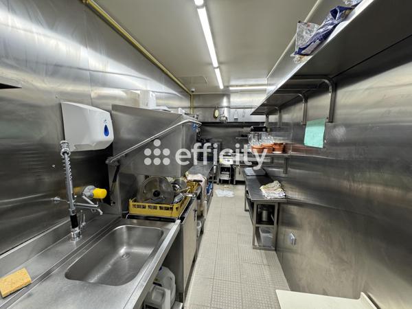 Fonds De Commerce - 70 m²