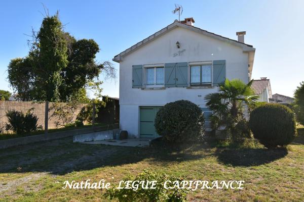 VENDEE ( 85 ) Maison à vendre 10 pièces LA BARRE DE MONTS Proche MER, PLAGES ,FORET,  NOIRMOUTIER, 153 m² ,5 chambres, 3 WC , 2 salles d'eau , 1 salle de bains 1871m² terrain clos , puits, garage
