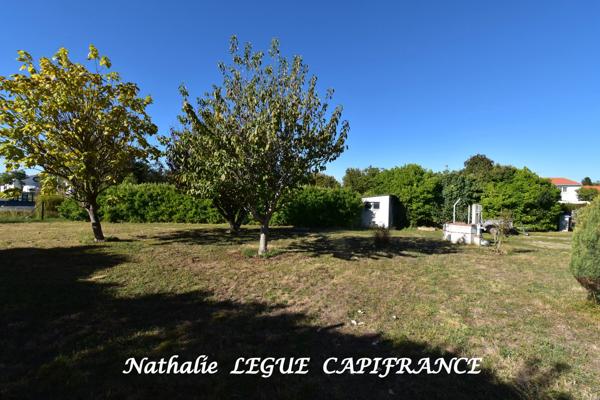 VENDEE ( 85 ) Maison à vendre 10 pièces LA BARRE DE MONTS Proche MER, PLAGES ,FORET,  NOIRMOUTIER, 153 m² ,5 chambres, 3 WC , 2 salles d'eau , 1 salle de bains 1871m² terrain clos , puits, garage
