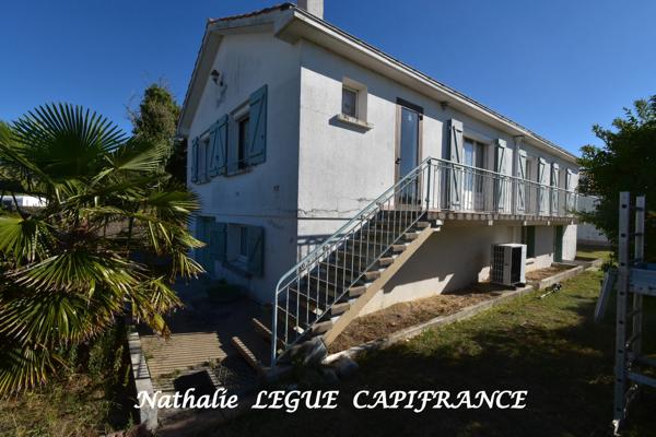 VENDEE ( 85 ) Maison à vendre 10 pièces LA BARRE DE MONTS Proche MER, PLAGES ,FORET,  NOIRMOUTIER, 153 m² ,5 chambres, 3 WC , 2 salles d'eau , 1 salle de bains 1871m² terrain clos , puits, garage