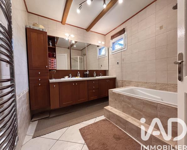 Maison à vendre 6 pièces 120 m² Corbeil-Essonnes