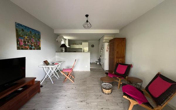 Appartement à vendre    2 pièces • 56,48 m2 Saint-François