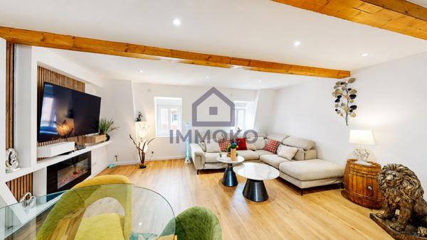Superbe F4 lumineux et spacieux-Dernier étage-Vieille ville +++ Grand DUPLEX - 100 m² - Vielle Ville