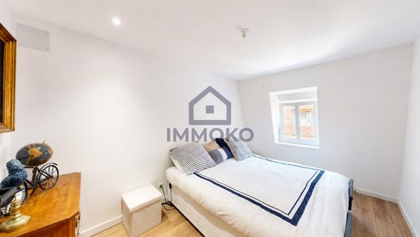 Superbe F4 lumineux et spacieux-Dernier étage-Vieille ville +++ Grand DUPLEX - 100 m² - Vielle Ville