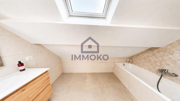 Superbe F4 lumineux et spacieux-Dernier étage-Vieille ville +++ Grand DUPLEX - 100 m² - Vielle Ville