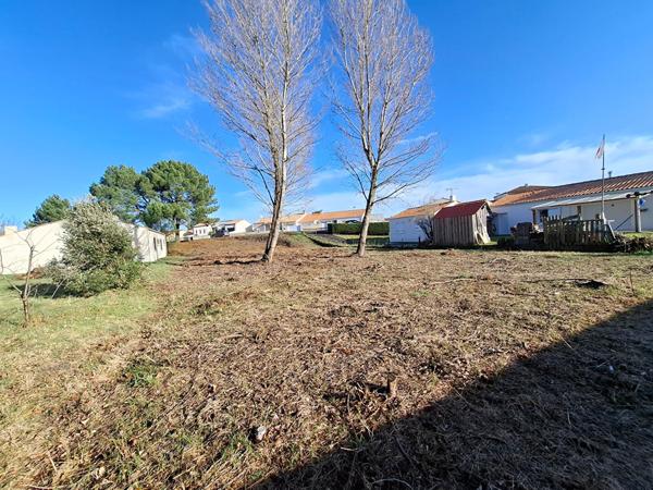 Terrain La Terrière