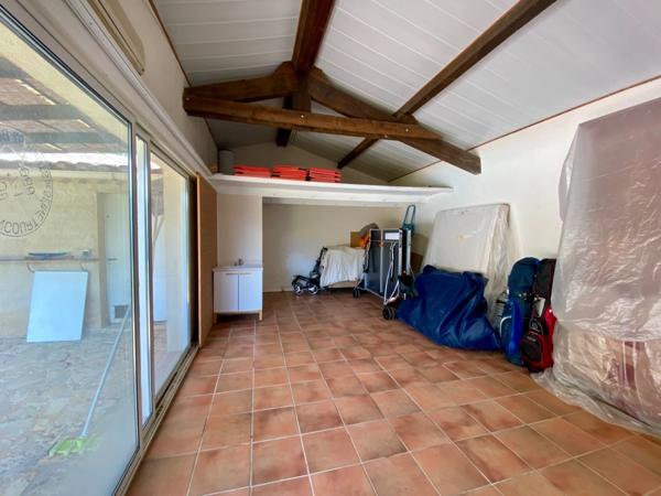 À Vendre - Superbe Propriété de Caractère avec Parc de 3 Hectares axe Uzès-Bagnols sur Cèze.