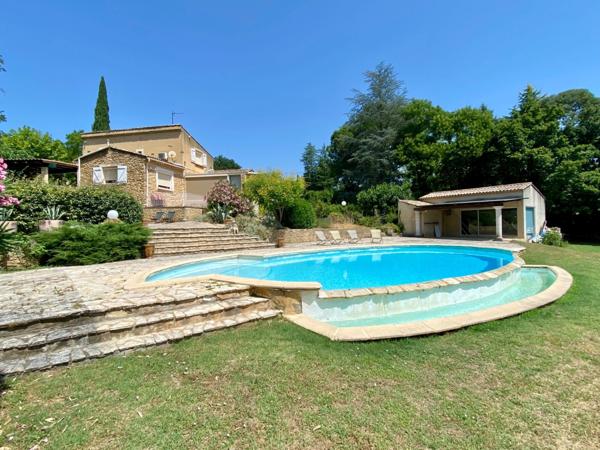 À Vendre - Superbe Propriété de Caractère avec Parc de 3 Hectares axe Uzès-Bagnols sur Cèze.