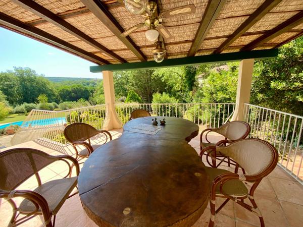 À Vendre - Superbe Propriété de Caractère avec Parc de 3 Hectares axe Uzès-Bagnols sur Cèze.