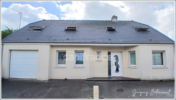 Maison contemporaine récente dans un quartier calme