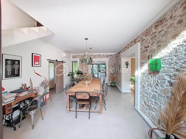 Bastide de 254,90 m²