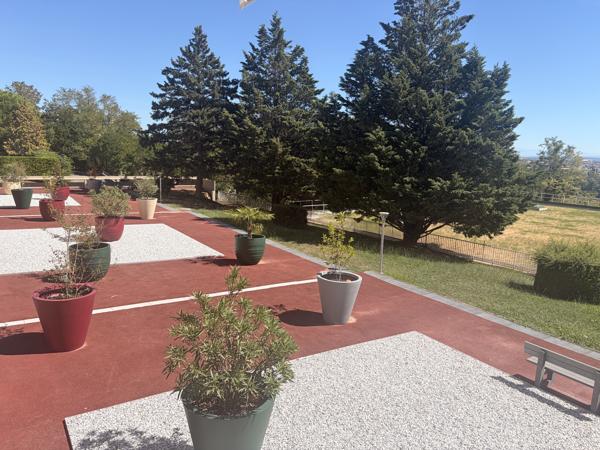 LOCATION 69300 CALUIRE ET CUIRE - T2 DANS RESIDENCE DE STANDING AVEC BALCON VUE PANORAMIQUE SUR LYON