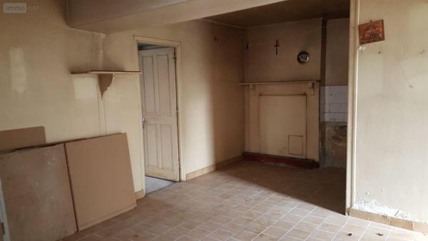 Maison à vendre à Barenton dans la Manche (50720), ref : 076/217