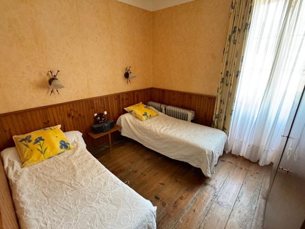 Maison 13 pièces 182 m2