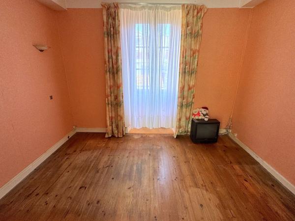 Maison 13 pièces 182 m2