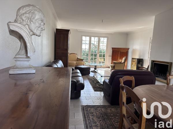 Maison 5 pièces de 130 m² à Les Sorinières (44840)