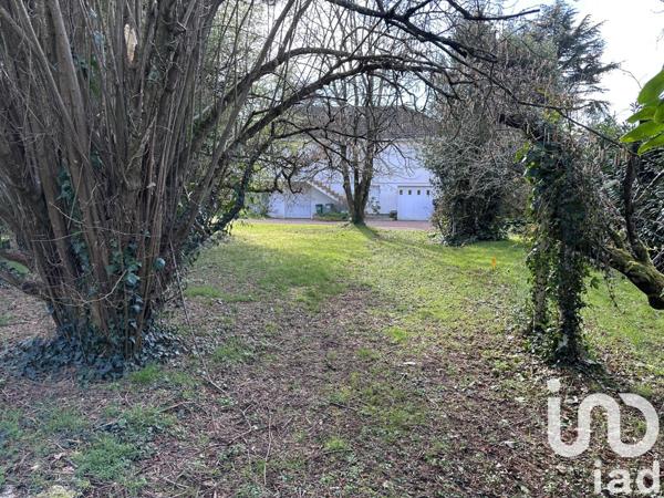 Maison 5 pièces de 130 m² à Les Sorinières (44840)