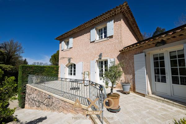 MEYRARGUES - MAISON - DEPENDANCE - TERRAIN 4 250 M2 -  PISCINE - GARAGES - 1 150 000