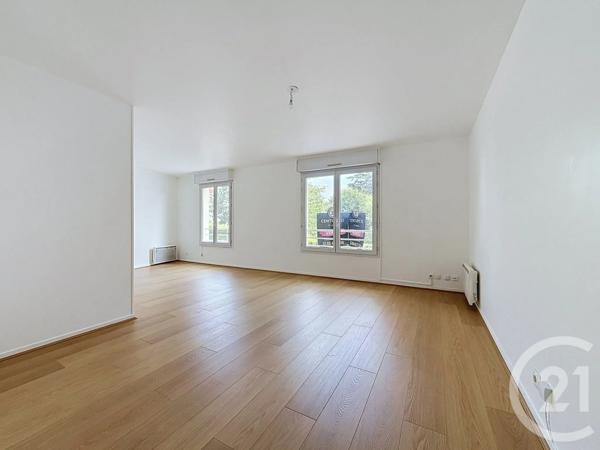 Appartement F4 à vendre  4 pièces - 72,72 m 2   STE GENEVIEVE DES BOIS  - 91