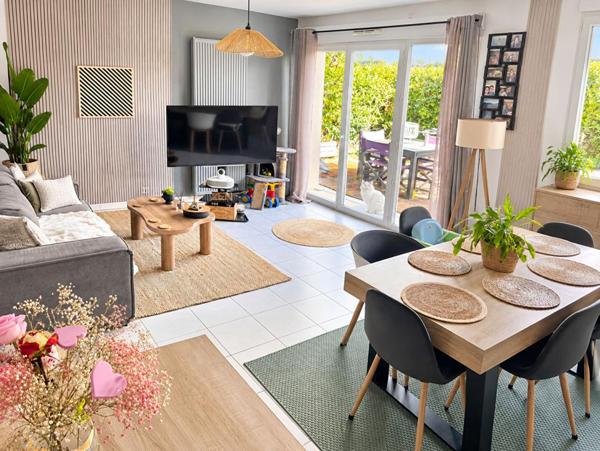 74150-Rumilly-Maison mitoyenne d un coté - 77 m2