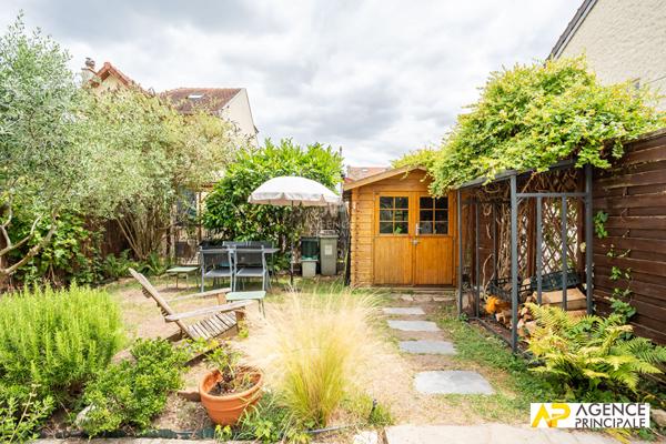 Maison - 3 chambres - St nicolas 680 000 € **  - Référence  4752