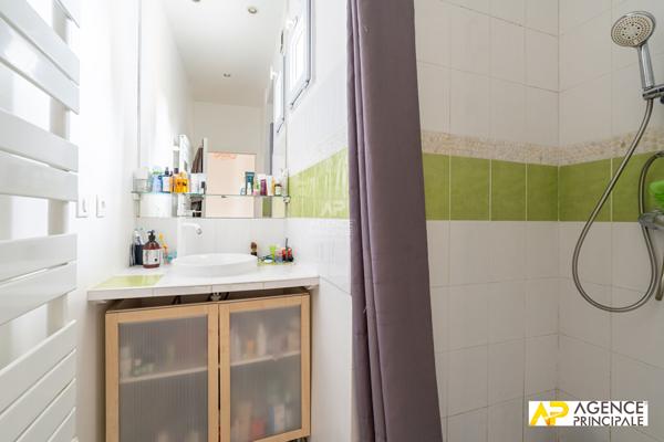 Maison - 3 chambres - St nicolas 680 000 € **  - Référence  4752