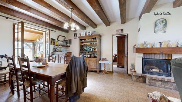 Maison des années 80, Le Bugue, proche commerces