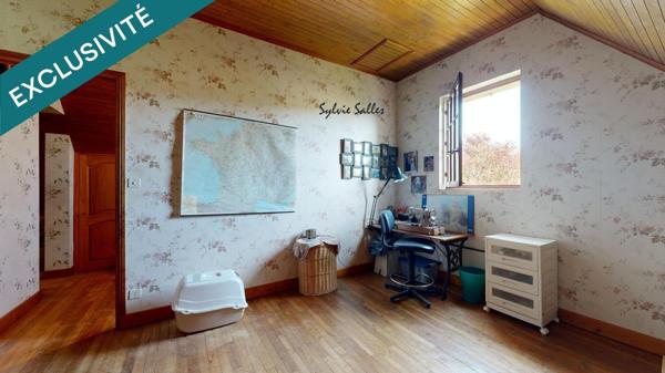 Maison des années 80, Le Bugue, proche commerces