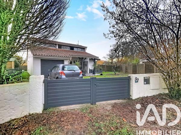 Maison à vendre 5 pièces 127 m² Léognan