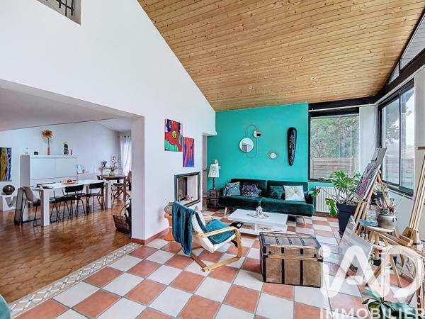 Maison à vendre 5 pièces 127 m² Léognan