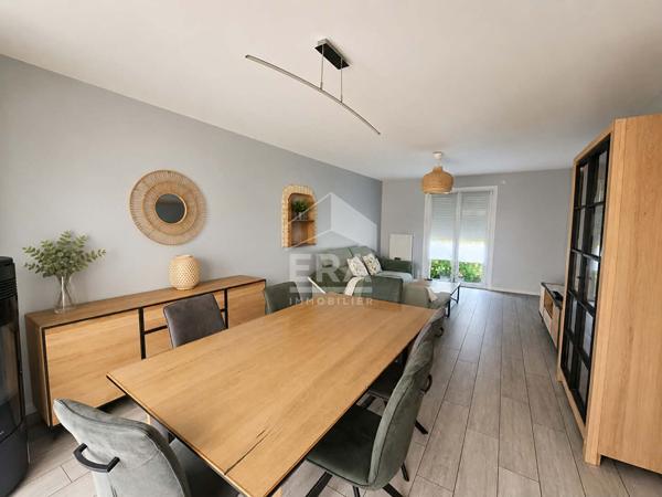 Maison mitoyenne, 3 chambres, jardin, garage, sous sol