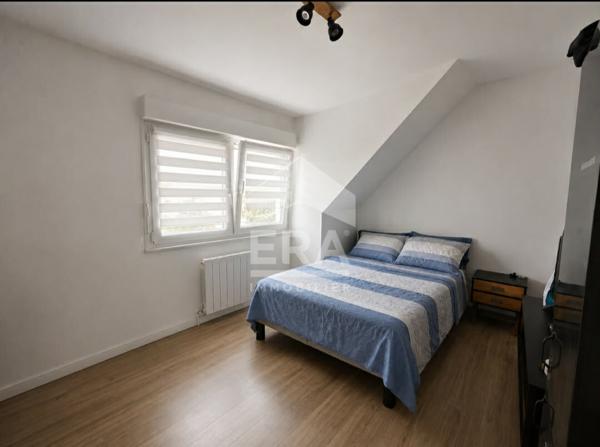 Maison mitoyenne, 3 chambres, jardin, garage, sous sol