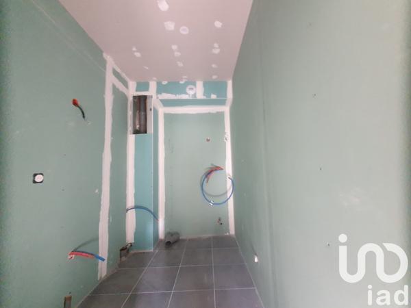 Studio 1 pièce de 30 m² à Montereau-Fault-Yonne (77130)