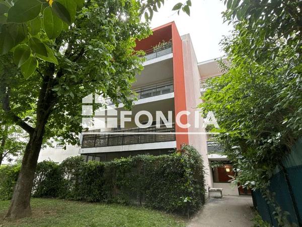 Location Appartement 4 pièces 89.9 m² - 20 AVENUE DE LA TABLE DE PIERR Francheville 69340