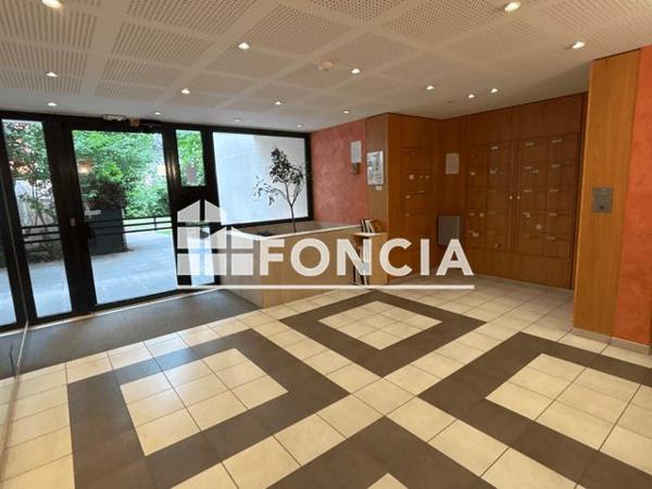 Location Appartement 4 pièces 89.9 m² - 20 AVENUE DE LA TABLE DE PIERR Francheville 69340