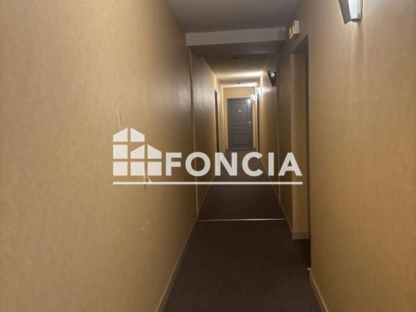 Location Appartement 4 pièces 89.9 m² - 20 AVENUE DE LA TABLE DE PIERR Francheville 69340