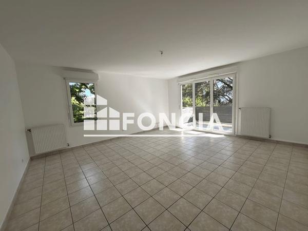 Location Appartement 4 pièces 89.9 m² - 20 AVENUE DE LA TABLE DE PIERR Francheville 69340