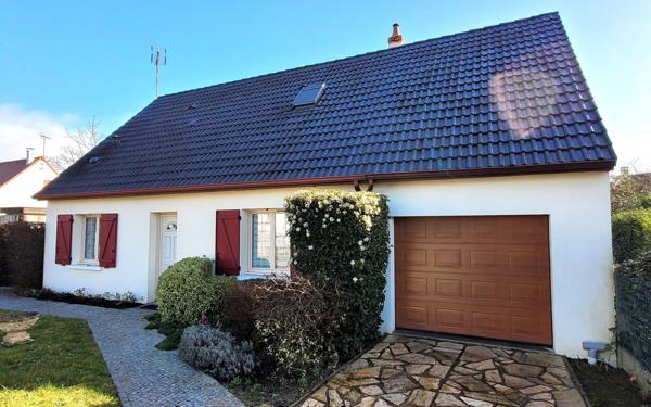 Maison à vendre    5 pièces •  Saint-Jean-de-la-Ruelle