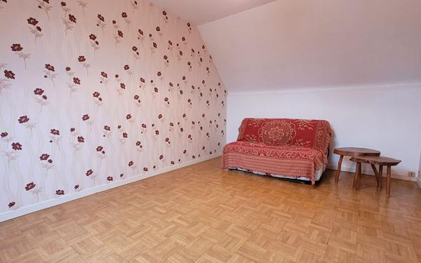 Maison à vendre    5 pièces •  Saint-Jean-de-la-Ruelle