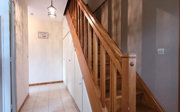 Maison à vendre    5 pièces •  Saint-Jean-de-la-Ruelle