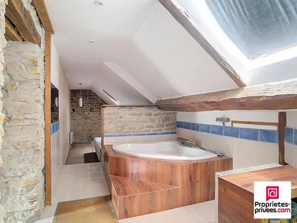 Maison en pierre  Courchaton 5 pièces 138 m2 + dépendance 90 m2