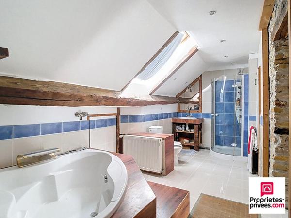 Maison en pierre  Courchaton 5 pièces 138 m2 + dépendance 90 m2