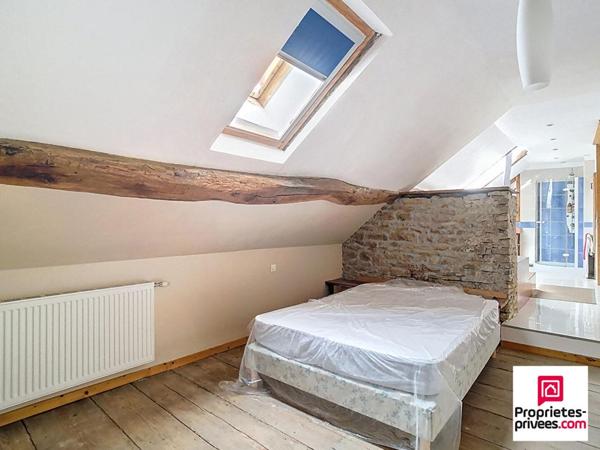 Maison en pierre  Courchaton 5 pièces 138 m2 + dépendance 90 m2