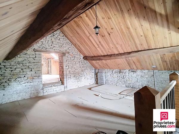 Maison en pierre  Courchaton 5 pièces 138 m2 + dépendance 90 m2