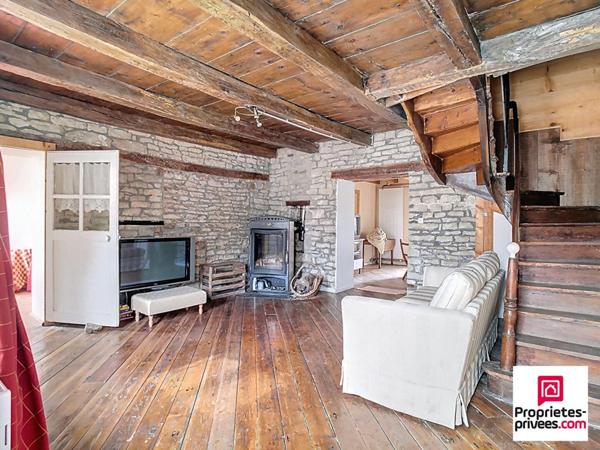 Maison en pierre  Courchaton 5 pièces 138 m2 + dépendance 90 m2