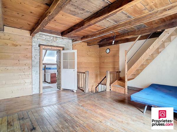 Maison en pierre  Courchaton 5 pièces 138 m2 + dépendance 90 m2