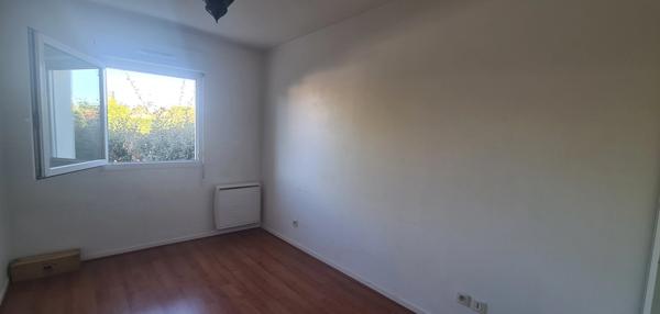 Appartement à vendre 2 pièces BORDEAUX Caudéran (33)avec jardin/terrasse et place de parking privative