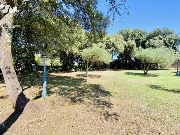 TAB viabilisé, calme et hors lotissement, 577m²